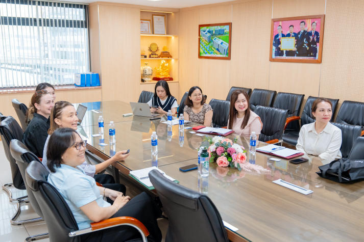 HUTECH làm việc với SAE University College, mở rộng cơ hội hợp tác đào tạo trong lĩnh vực Truyền thông và Thiết kế 71