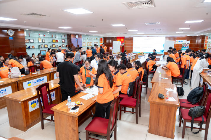 “Hiểu mình” đúng cách, HUTECH-ers thêm vững vàng trên hành trình học tập 121