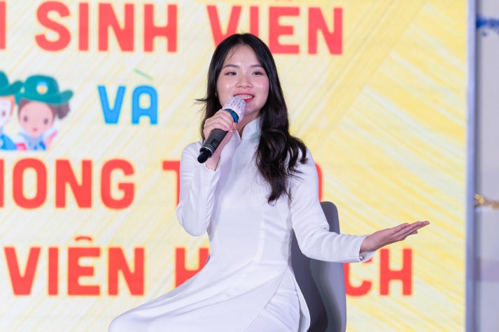 [Ảnh] Trai tài gái sắc HUTECH tự tin “show” nét đẹp năng động đậm chất Gen Z tại đa sân chơi 94