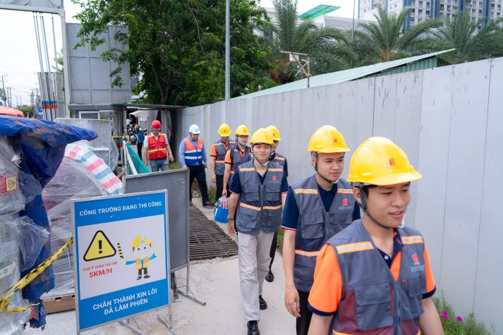Sinh viên Khoa Xây dựng học nghề từ thực tế công trình 45