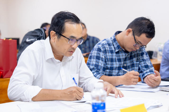 Hội đồng đánh giá cao các công nghệ mới tại buổi bảo vệ luận văn/đề án tốt nghiệp Thạc sĩ ngành Kỹ thuật cơ điện tử 57