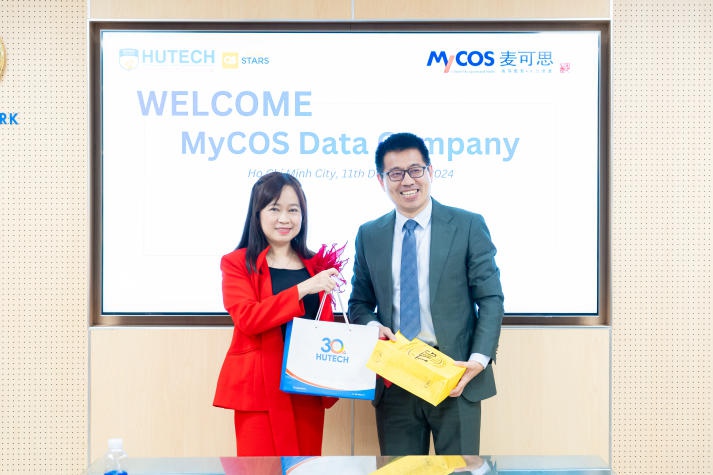 HUTECH and MyCOS Data Company discuss enhancing education quality and accreditation 69