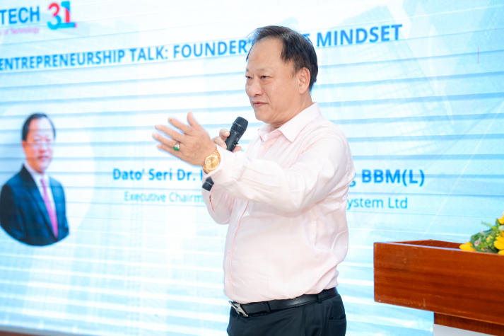 International experts share startup insights to help HUTECH students strengthen their entrepreneurial mindset 23