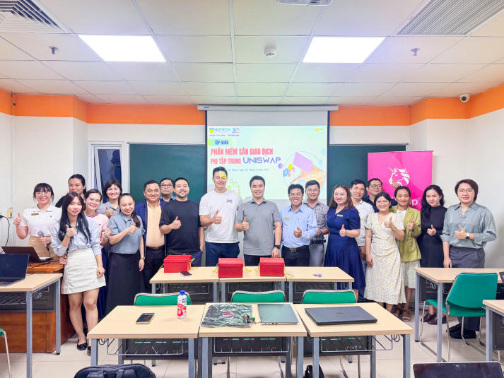 Đổi mới giảng dạy tài chính, giảng viên Khoa Tài chính - Thương mại tiếp cận nền tảng Uniswap 61