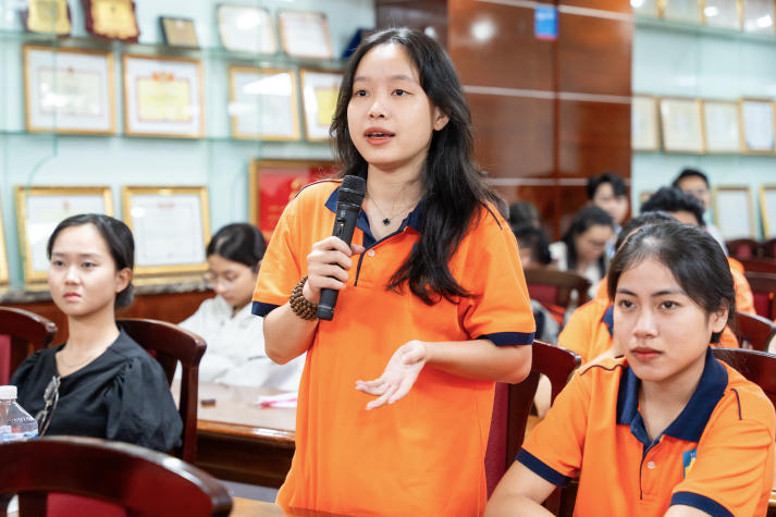 Sinh viên Khoa KHXH&QHCC học cách “cưa đổ” nhà tuyển dụng bằng thương hiệu cá nhân 95