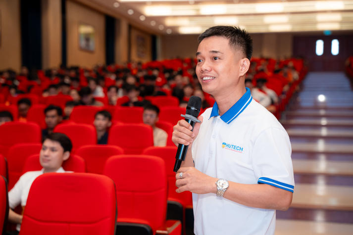 Học bí kíp dùng AI tinh chỉnh portfolio, sinh viên Viện Kỹ thuật chủ động ghi điểm với nhà tuyển dụng 95