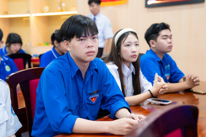 Sôi nổi - Bản lĩnh - Nhân ái: Năm phong trào đầy sắc màu của sinh viên Khoa Thú y 50