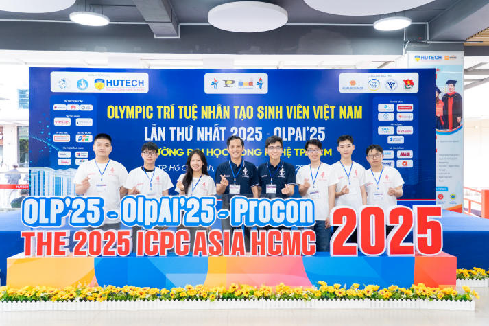 Nhiều tài năng công nghệ trẻ trong và ngoài nước đến HUTECH, đăng ký nhập cuộc Kỳ thi OLP, OlpAI, Procon, ICPC 2025 63