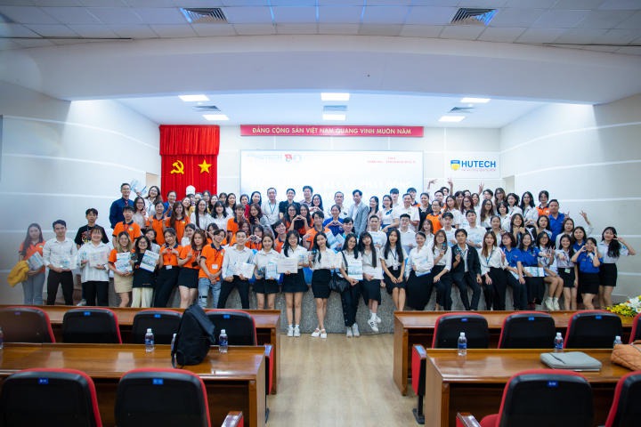 Khoa Marketing - Kinh doanh quốc tế tổ chức Hội nghị tổng kết và phát động phong trào sinh viên năm học 2022 - 2023 86