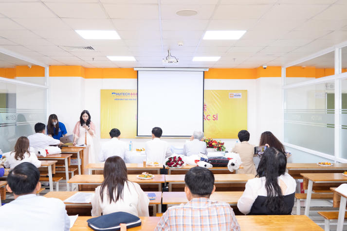 21 học viên cao học HUTECH bảo vệ luận văn/đề án Thạc sĩ ngành Luật kinh tế với loạt đề tài sát thực tiễn 49