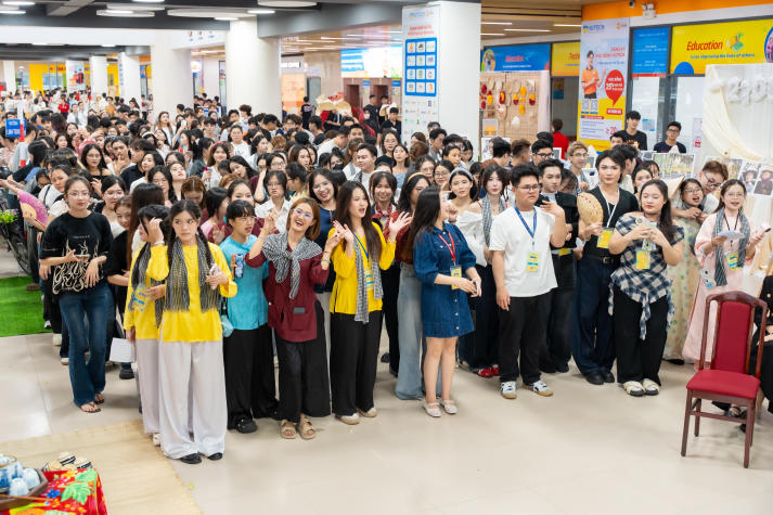 [Video] Sài Gòn đa sắc qua lăng kính Deep Zoom - Sáng tạo của sinh viên ngành Quan hệ công chúng HUTECH 260