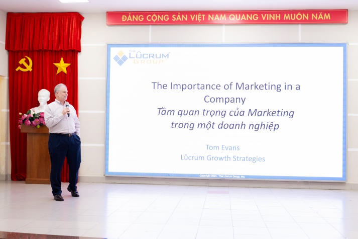 Sinh viên VJIT cập nhật xu hướng chuyện nghề Marketing 37