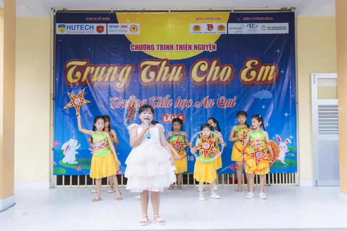 Chi bộ 17 mang “Trung thu cho em” ấm áp đến với thiếu nhi ở tỉnh Vĩnh Long 101