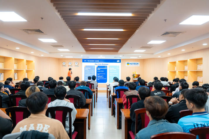 Sinh viên Công nghệ thông tin khám phá nghề Software Testing & QA trong kỷ nguyên AI 56