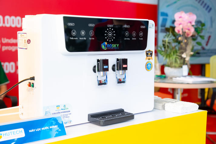 HUTECH booth makes an impression at GRECO 2025 with green innovation and industry 4.0 technologies 36