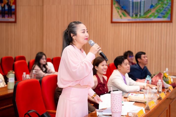 Trình diễn giàu bản sắc, sinh viên Thanh nhạc tỏa sáng trong kỳ thi tốt nghiệp 93