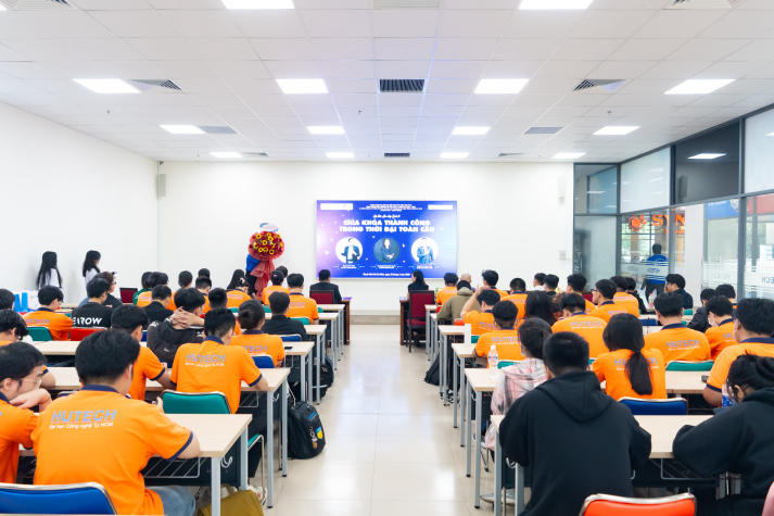 Từ “ngọc thô” đến công dân toàn cầu: IT-ers HUTECH khám phá hành trình chinh phục thành công 11