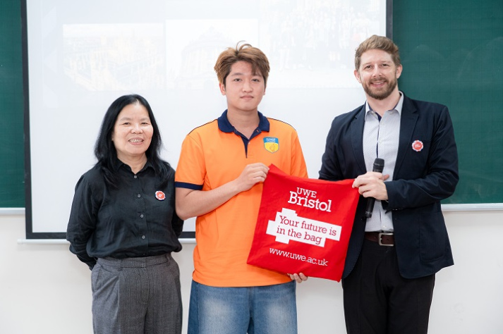 HUTECH và UWE Bristol thắt chặt hợp tác, mở rộng cơ hội học tập toàn cầu cho sinh viên 42