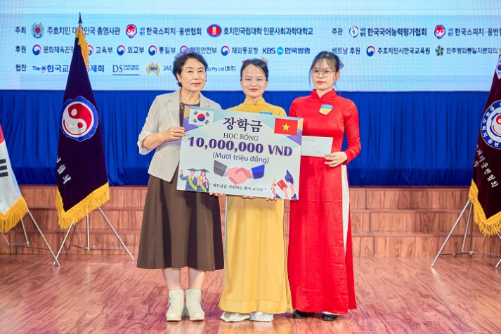 [Hướng nghiệp 2026] Bí quyết chinh phục ngành Ngôn ngữ Hàn: Bứt phá năng lực qua các sân chơi học thuật quy mô 31