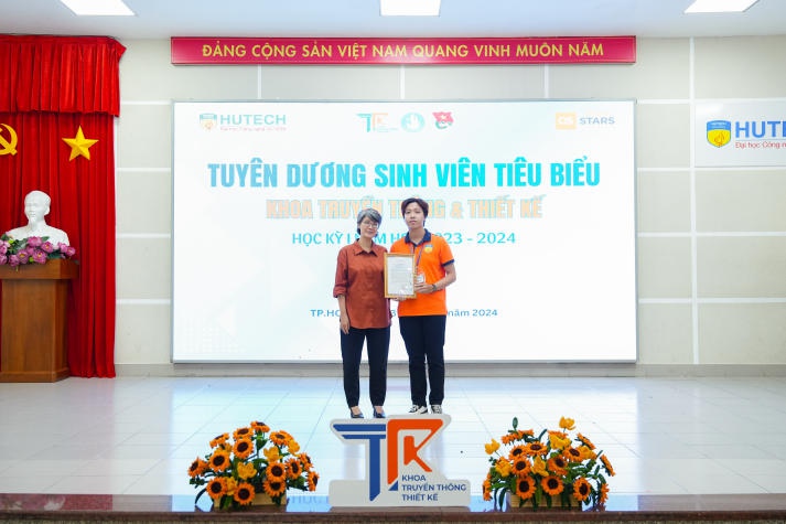 200 sinh viên tiêu biểu HKI năm học 2023-2024 của Khoa Truyền thông & Thiết kế được vinh danh 94