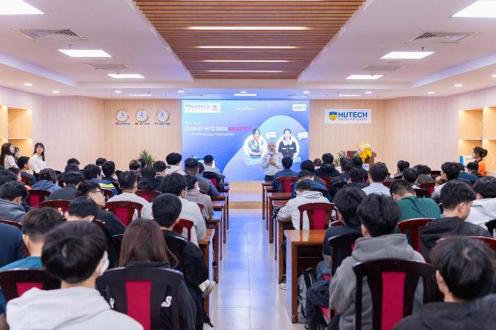 Sinh viên Khoa Công nghệ thông tin định hướng sự nghiệp trong ngành Data Analytics cùng AGEST Việt Nam 8