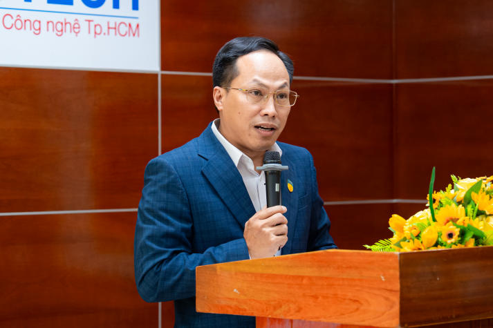 [Video] HUTECH chào đón thế hệ học viên cao học, nghiên cứu sinh đợt 2, năm 2025: Vững bước trên con đường tri thức và sáng tạo 25