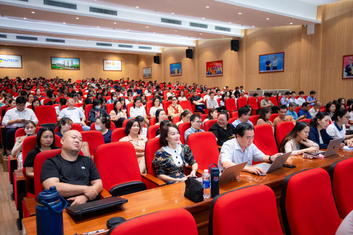 Bồi đắp bản lĩnh, nâng cao trách nhiệm quốc phòng, an ninh trong đội ngũ HUTECH 20