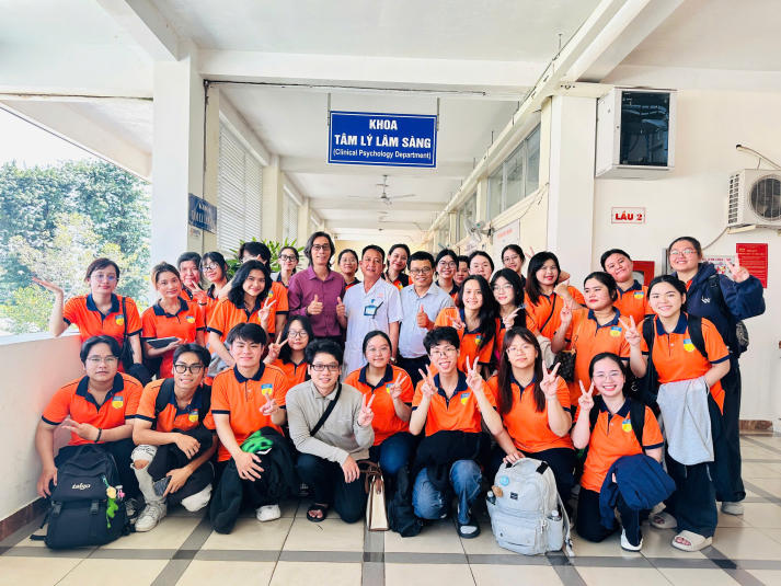 Sinh viên Tâm lý học trải nghiệm công tác hỗ trợ điều trị nghiện và chăm sóc sức khỏe tâm thần 59