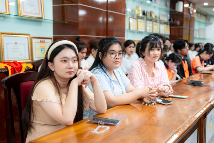 Nghe chuyện nghề, sinh viên Tâm lý học HUTECH tiếp thêm lửa nhiệt huyết theo đuổi đam mê 75