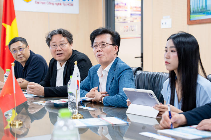 HUTECH signs MoU with Daejeon Industry-Academia Consortium to enhance technology study programs 16