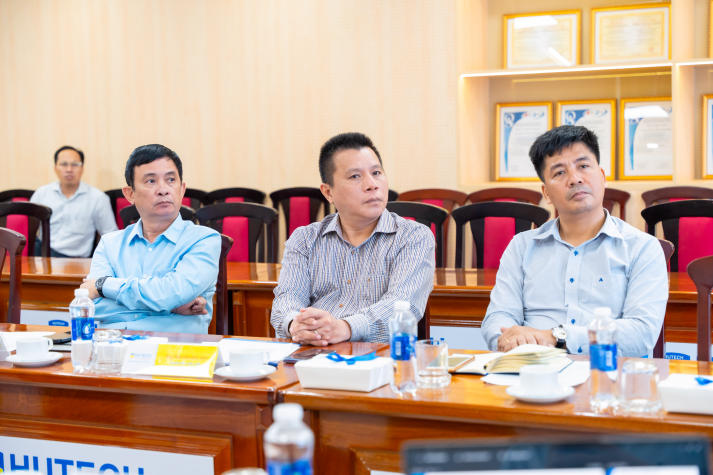 HUTECH collaborates with HCMC C4IR to advance digital technology development strategy 53