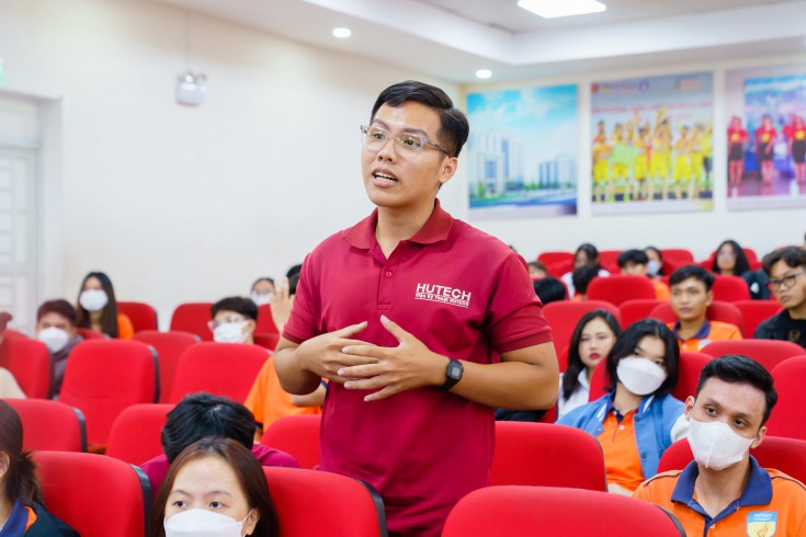 [Mùa hè xanh HUTECH 2023] Chiến sĩ mùa hè xanh tham gia tập huấn chiến sĩ trước thềm ra quân 114