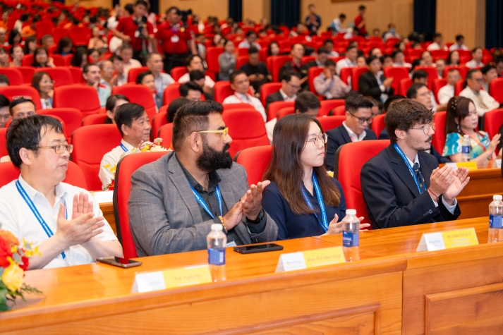 Cơ hội chia sẻ nghiên cứu về kiến trúc bản địa qua ISVS-14 tại HUTECH - Nhận bài đến 10/9 41