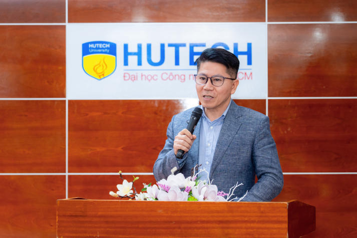 Làm Marketing thời AI: Sinh viên HUTECH học cách giao tiếp và "bắt nhịp" tương lai 73