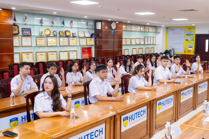 Hội nghị kiện toàn Hội Sinh viên HUTECH Khóa IX: Quyết tâm xây dựng phong trào thiết thực, gắn kết sinh viên 33