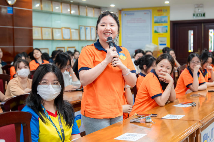 Chuyên gia đồng hành cùng HUTECH-ers khám phá bí quyết vượt lo âu 82