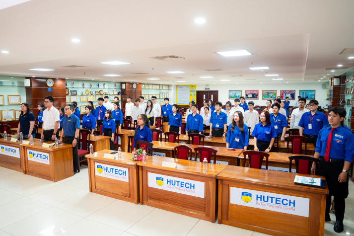 Tuổi trẻ Khoa Quản trị kinh doanh: Nhiệt huyết, sáng tạo trong nhiệm kỳ mới 9