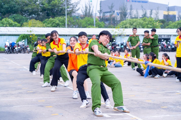 “Xuân gắn kết - Tết nghĩa tình”: Kết nối sức trẻ, sẻ chia yêu thương 50