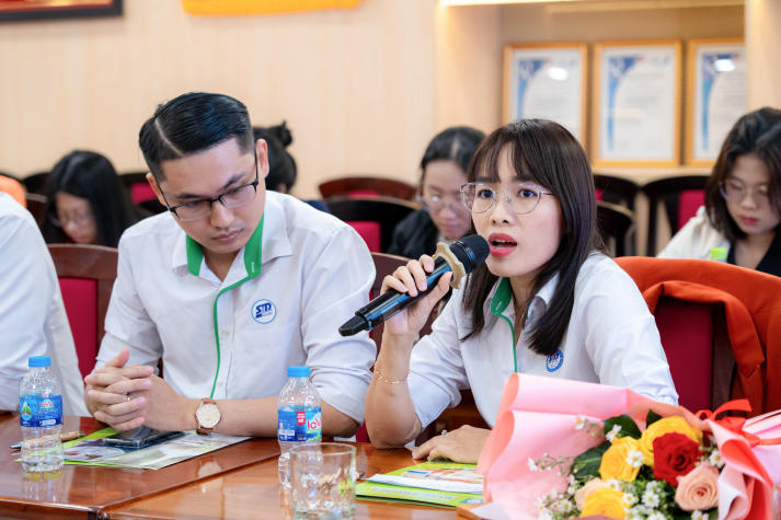 Từ giảng đường đến thực tiễn: sinh viên tiếp cận “chìa khóa” chất lượng và an toàn từ phụ gia thực phẩm 59