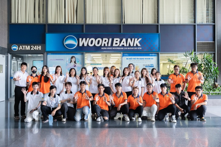 [Video] Khám phá văn hóa doanh nghiệp Hàn Quốc cùng sinh viên Quản trị kinh doanh VKIT tại Wooribank 41