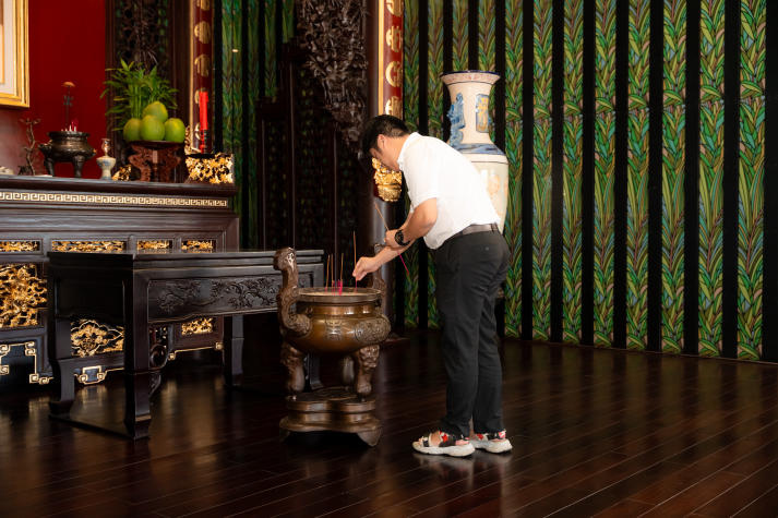 [Ảnh] Sinh viên Khoa Marketing - Kinh doanh quốc khám phá lịch sử, bồi đắp lý tưởng sống trên hành trình về nguồn 15