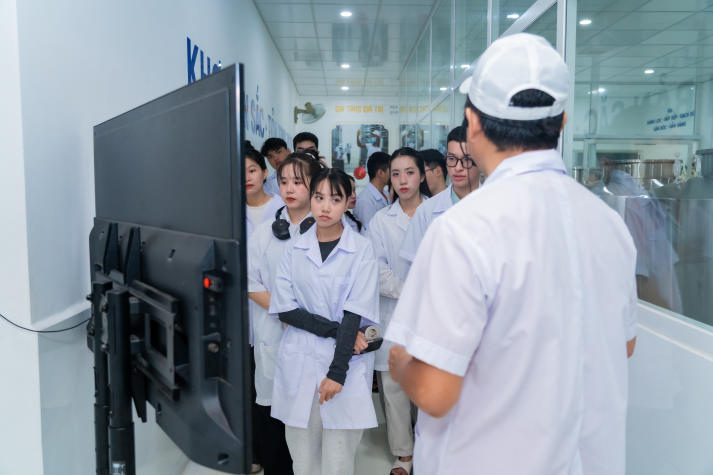 HUTECH Startup Tour 2025: Sinh viên HUTECH trải nghiệm thực tế khởi nghiệp tại Bến Tre 61