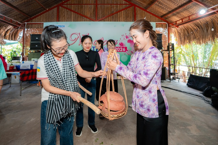 Ngày hội Nữ công HUTECH 2026: Gắn kết yêu thương, lan toả năng lượng tích cực 87