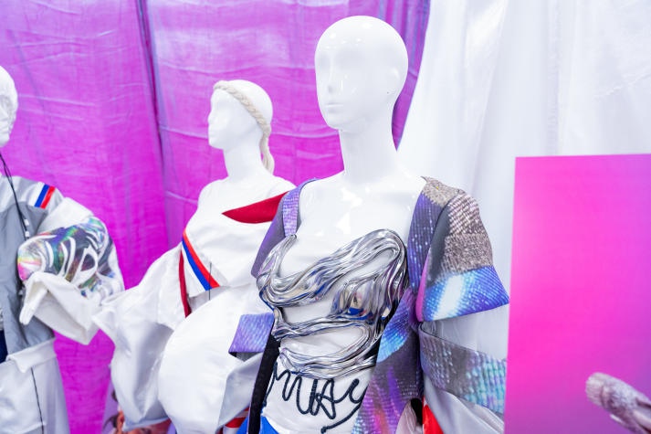 [Video] Sinh viên Thiết kế thời trang HUTECH “trình làng” loạt đồ án tốt nghiệp với nhiều ý tưởng độc đáo 193