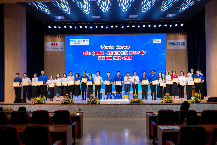 Vinh danh nỗ lực sinh viên Khoa Luật HUTECH, khởi động phong trào năm học mới  2025-2026 85