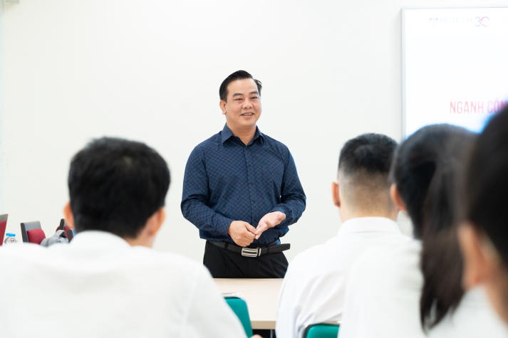 Tự tin phỏng vấn cùng Coca-Cola, sinh viên Viện Khoa học Ứng dụng ghi điểm với chuyên gia 70