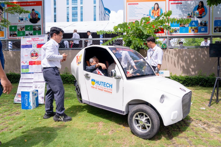 [Video] Học “chất” như sinh viên HUTECH: tự tay thực hiện loạt đồ án hoành tráng 177