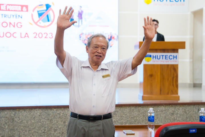 Sinh viên HUTECH sôi nổi tìm hiểu “Tác hại của thuốc lá và thuốc lá thế hệ mới đối với sức khoẻ của thanh thiếu niên” 46