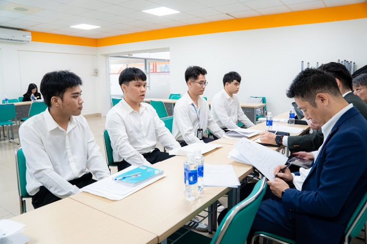 Toyota Mobility Shiga giới thiệu chương trình thực tập kỹ thuật tại Nhật Bản dành cho sinh viên VJIT 46