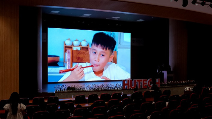 Hơn 50 TVC của sinh viên Quan hệ công chúng “lên sóng” tại Visual Storytelling Gala 2026 13